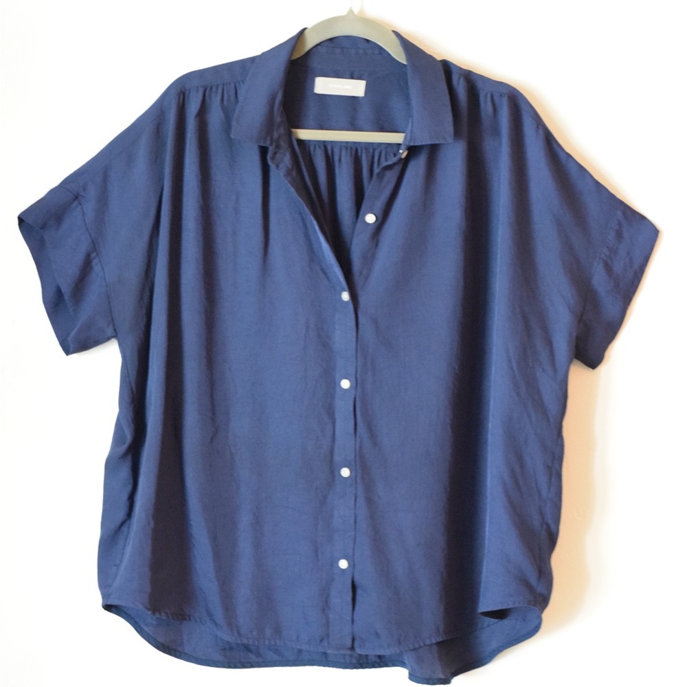 Everlane boxy goweave washable button up